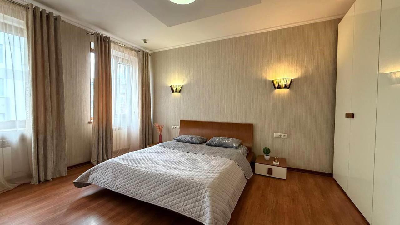Mironositskaya 75 Apartment Kharkiv Exterior photo